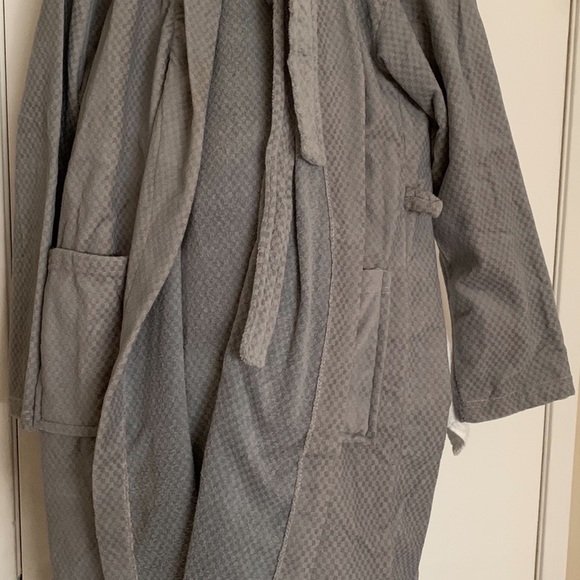 Shower Robe - Picture 2 of 3